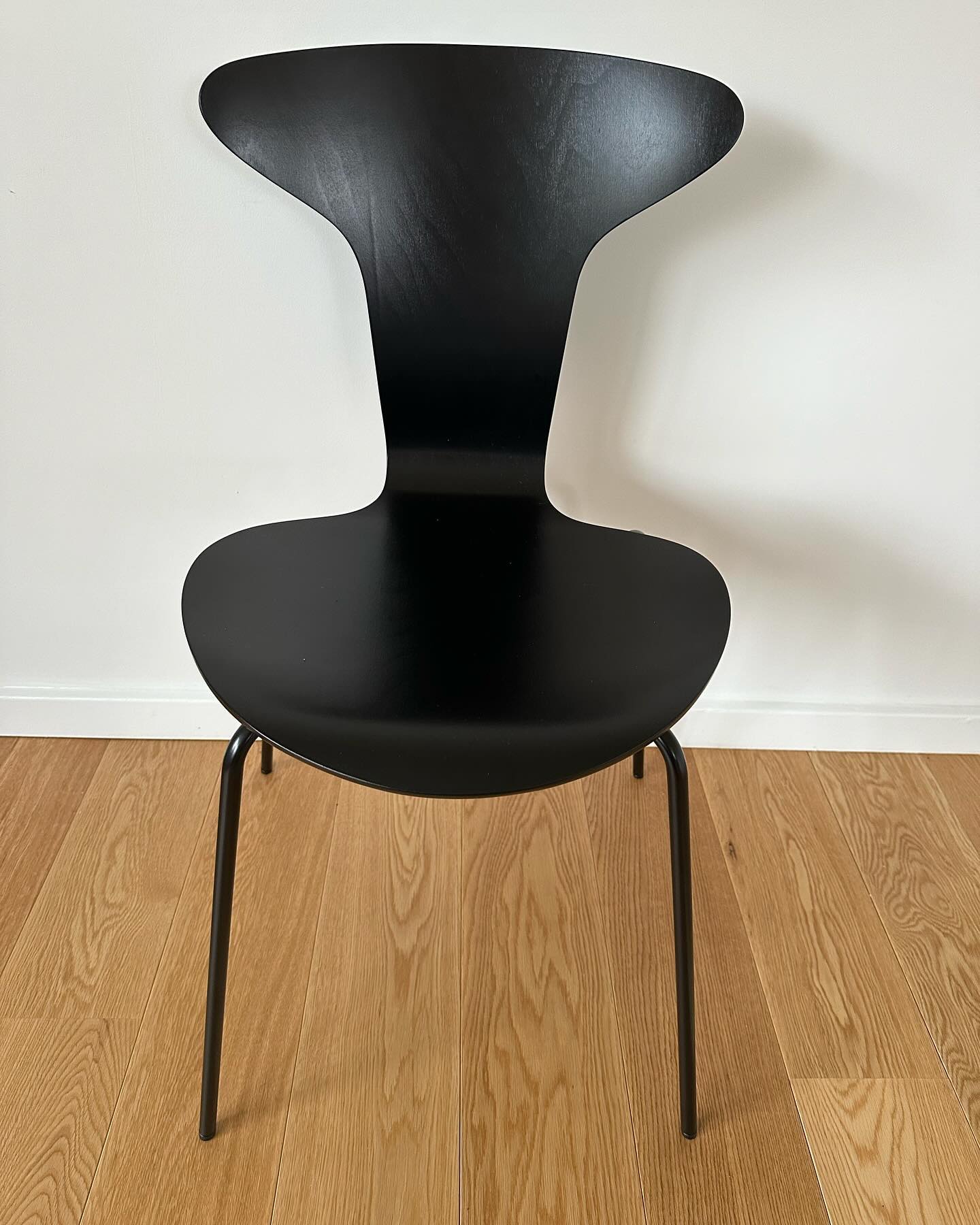 AJ 3105 Arne Jacobsen - Munkegaard