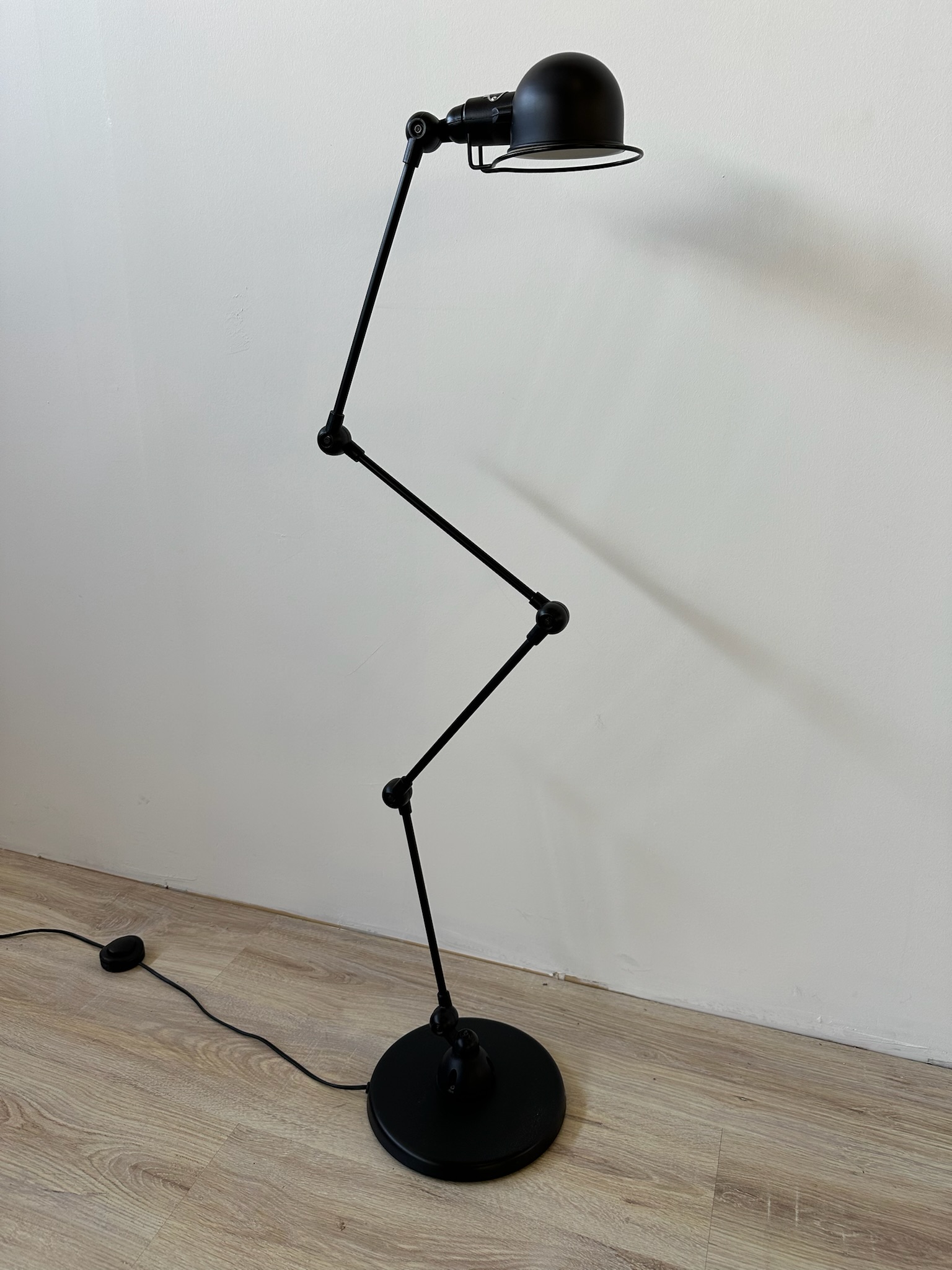 Jielde gulvlampe model S1433.